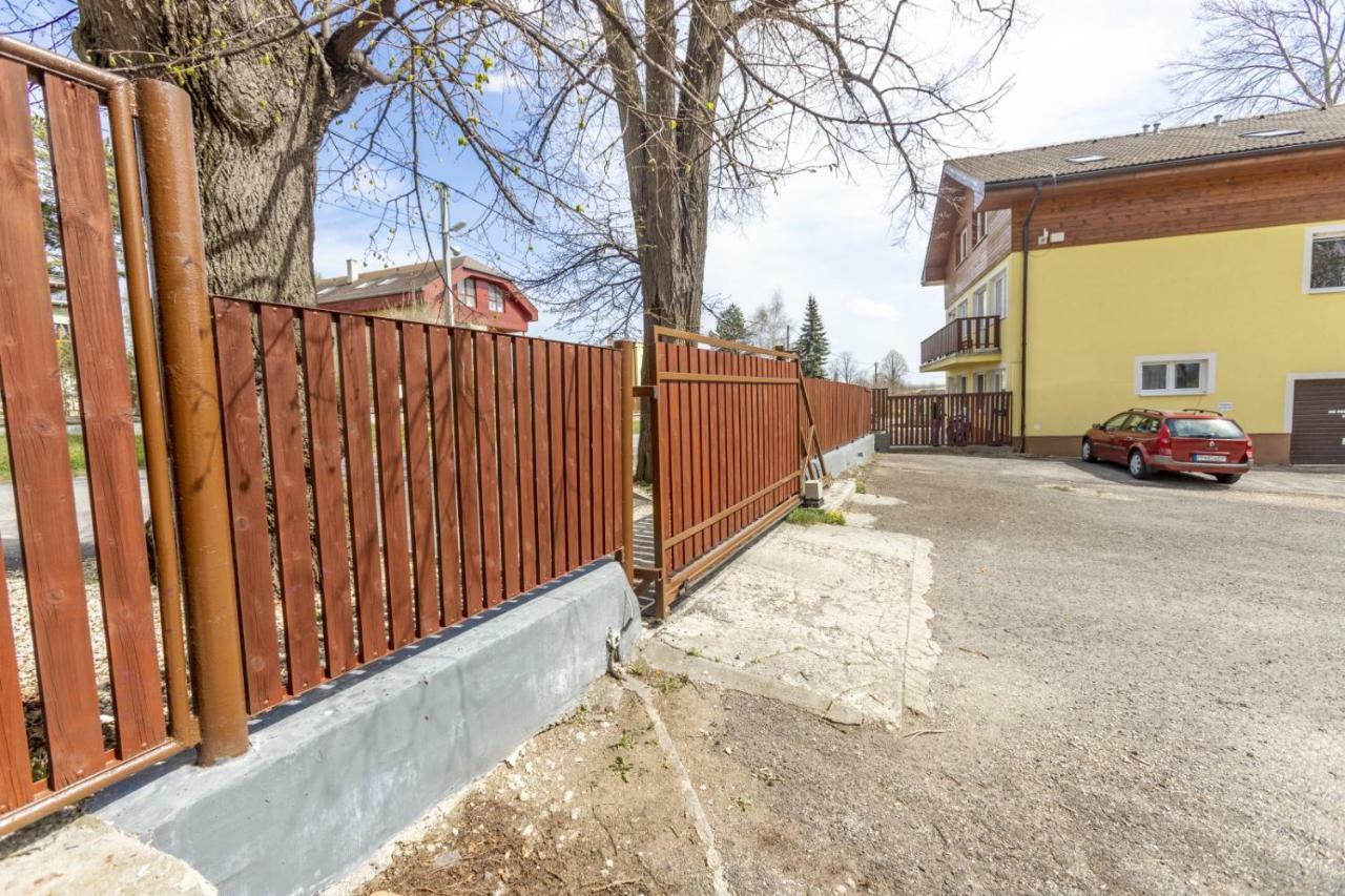 Apartman Zara Apartamento Veľký Slavkov Exterior foto